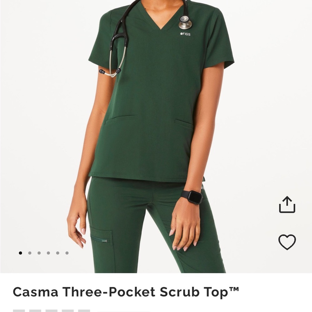 Casma Three Pocket Scrub Top